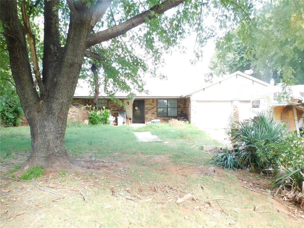 2317 W Keens DR, Mustang, OK 73064