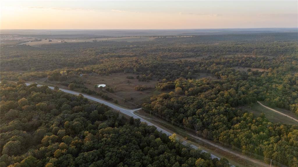 000 Highway 9, Dustin, OK 74839