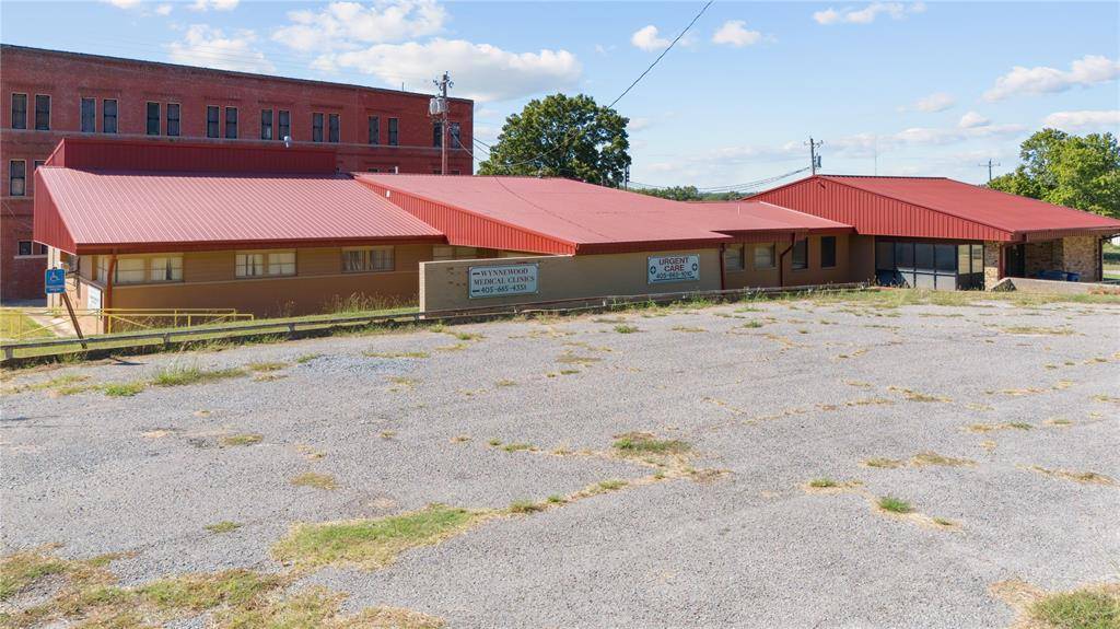 116 E Robert S Kerr BLVD, Wynnewood, OK 73098