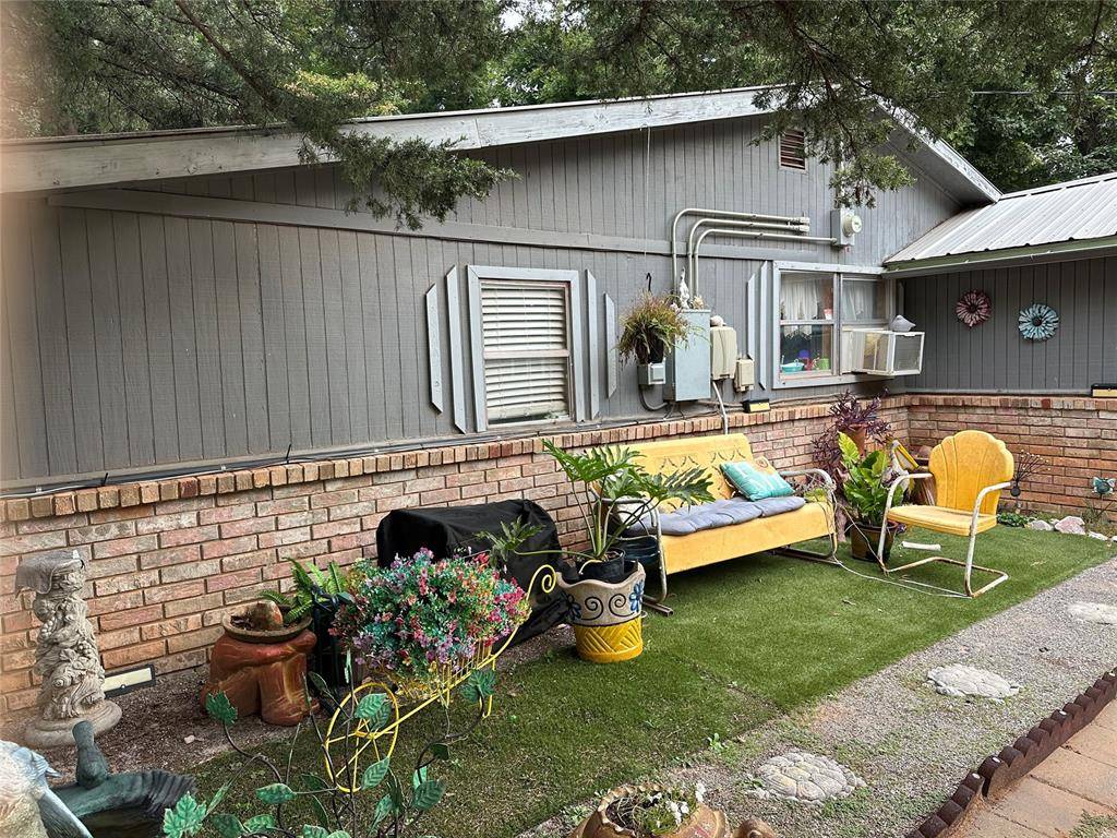 22250 W Fifth ST, Hinton, OK 73047