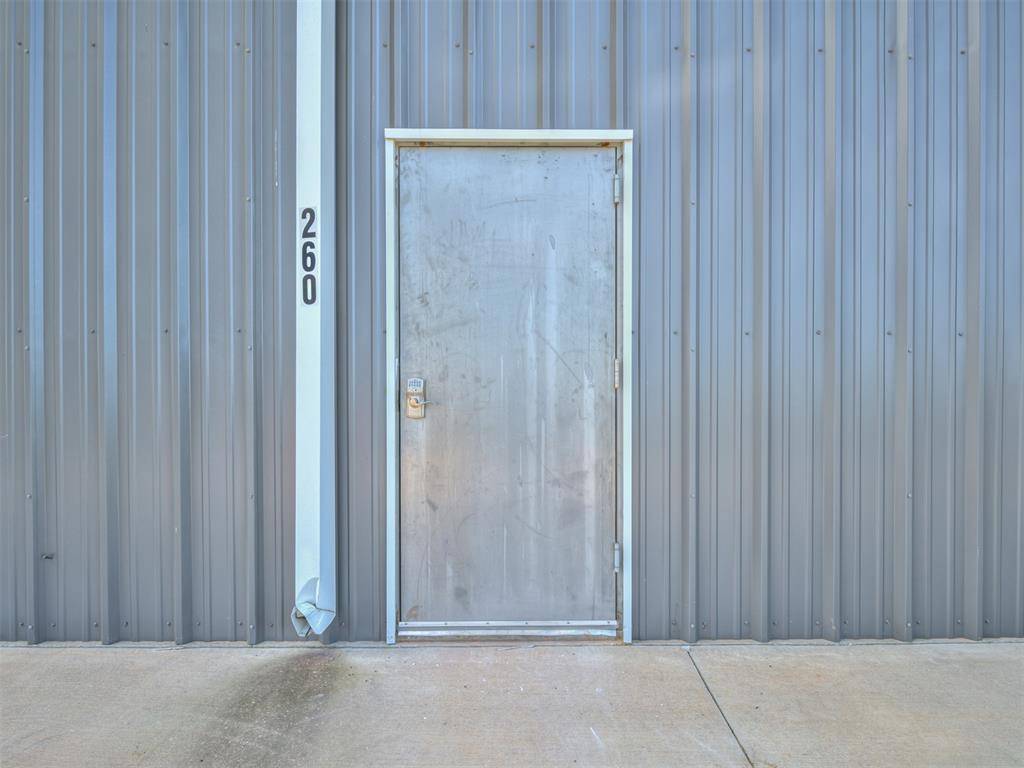260 N Silver RD, Edmond, OK 73025