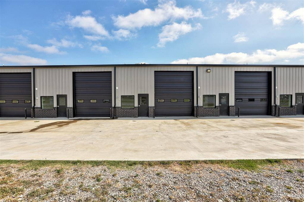 121 Airport RD, Goldsby, OK 73093