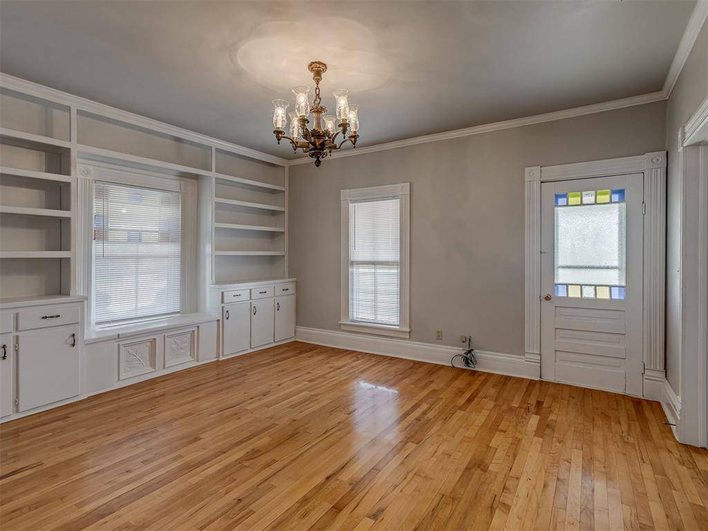 18562 W Simmons RD, Edmond, OK 73025