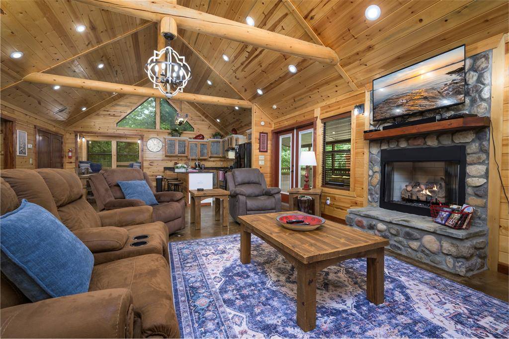 46 Banjo LN, Broken Bow, OK 74728