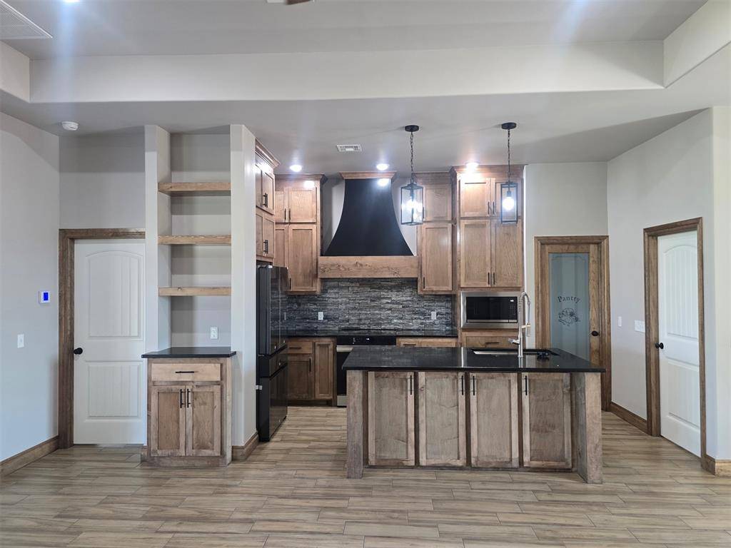 1426 CS 2977, Blanchard, OK 73010