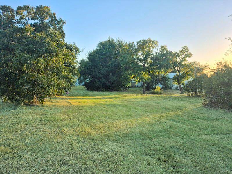 518 E Buster AVE, Cheyenne, OK 73628