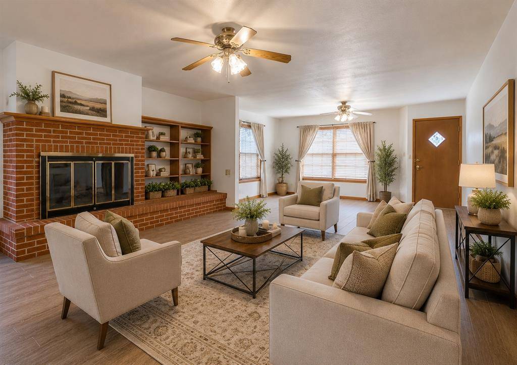 804 S 12th ST, Chickasha, OK 73018