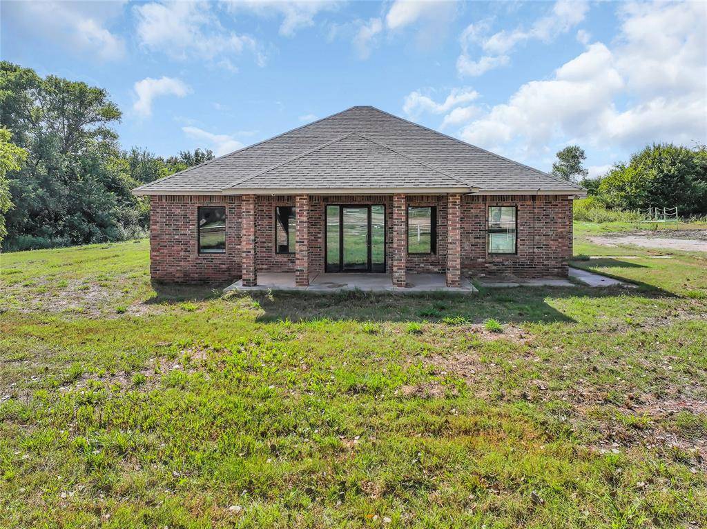 10910 N County Road 3010, Lindsay, OK 73052