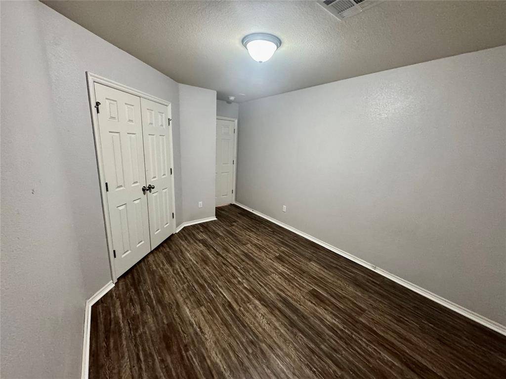 12337 SW 6th ST, Yukon, OK 73099