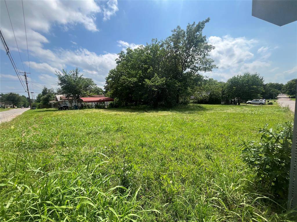 1119 E 11th ST, Shawnee, OK 74801