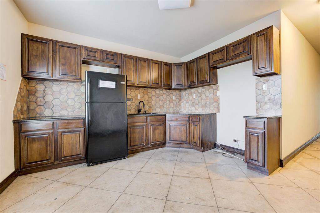 11575 S Western AVE, Edmond, OK 73025