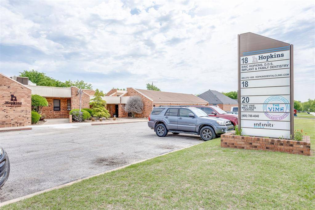 20 E Dunloup ST, Shawnee, OK 74804