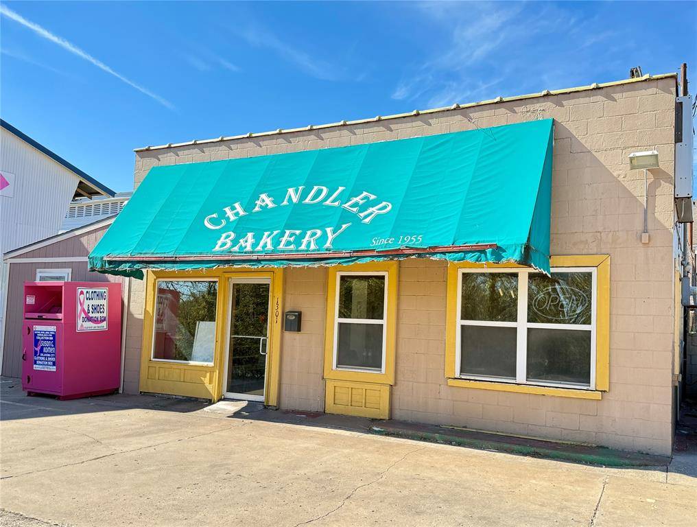 1301 Manvel AVE, Chandler, OK 74834