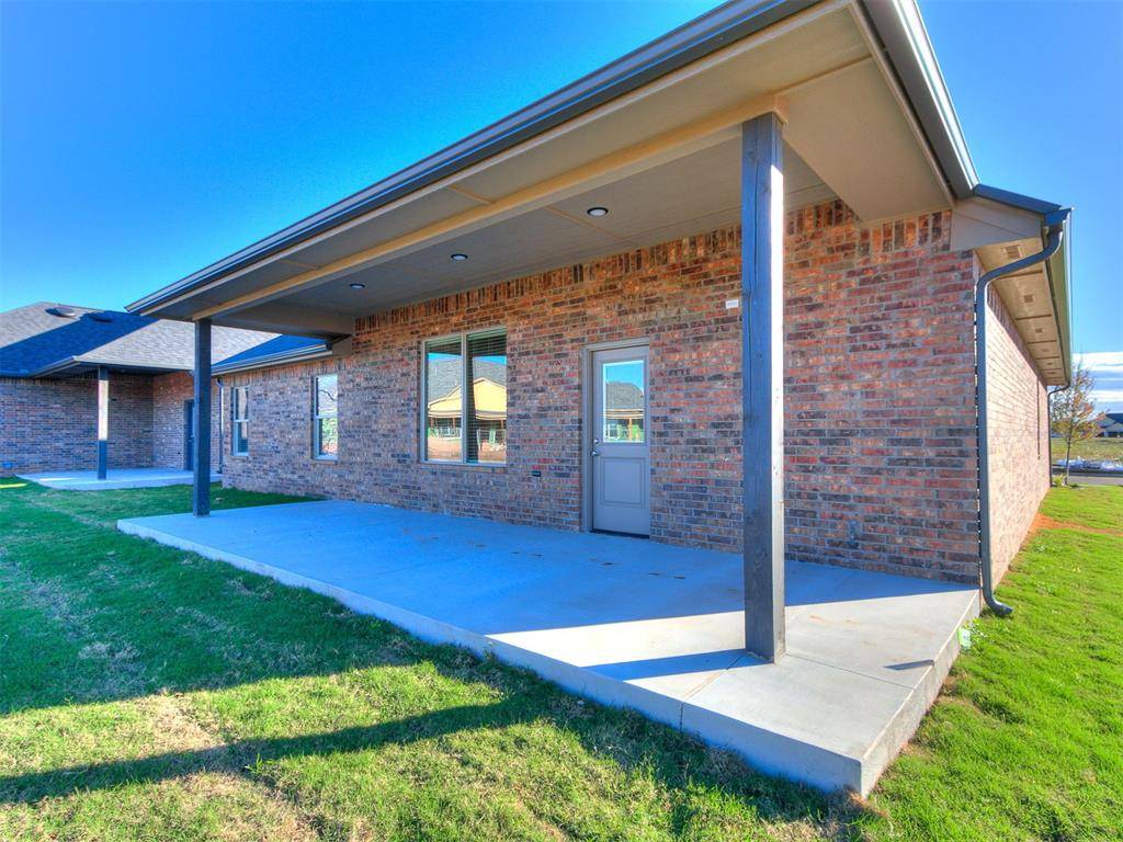 16025 Zamora LN, Oklahoma City, OK 73170