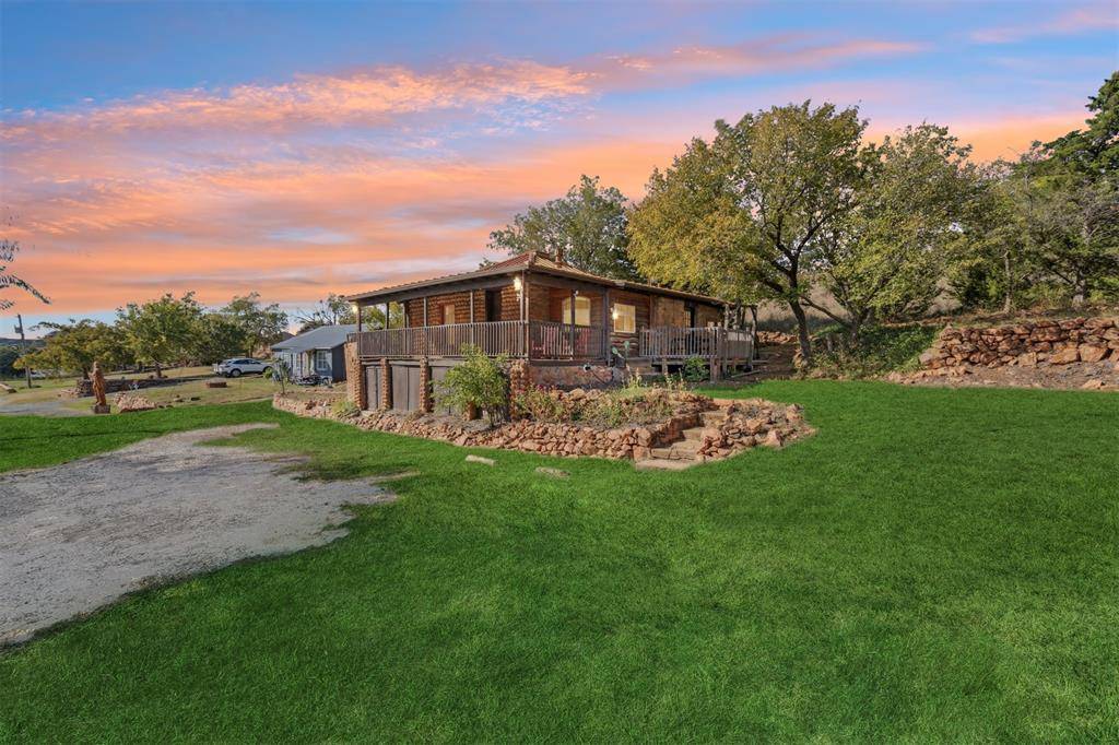 117 S Park Way DR, Medicine Park, OK 73557