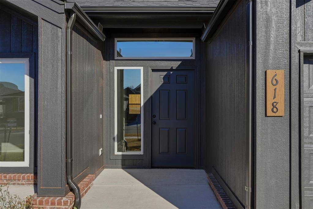 618 Berline RD, Guthrie, OK 73044