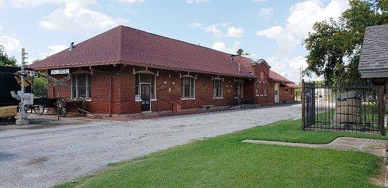 514 W Wade ST, El Reno, OK 73036
