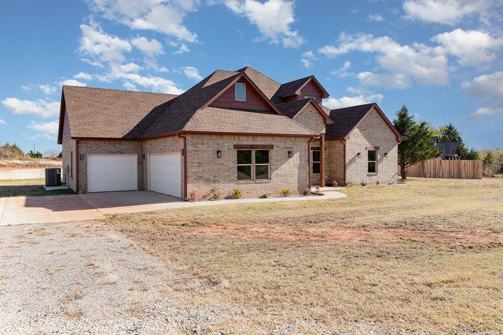 8335 Elk VLY, Guthrie, OK 73044