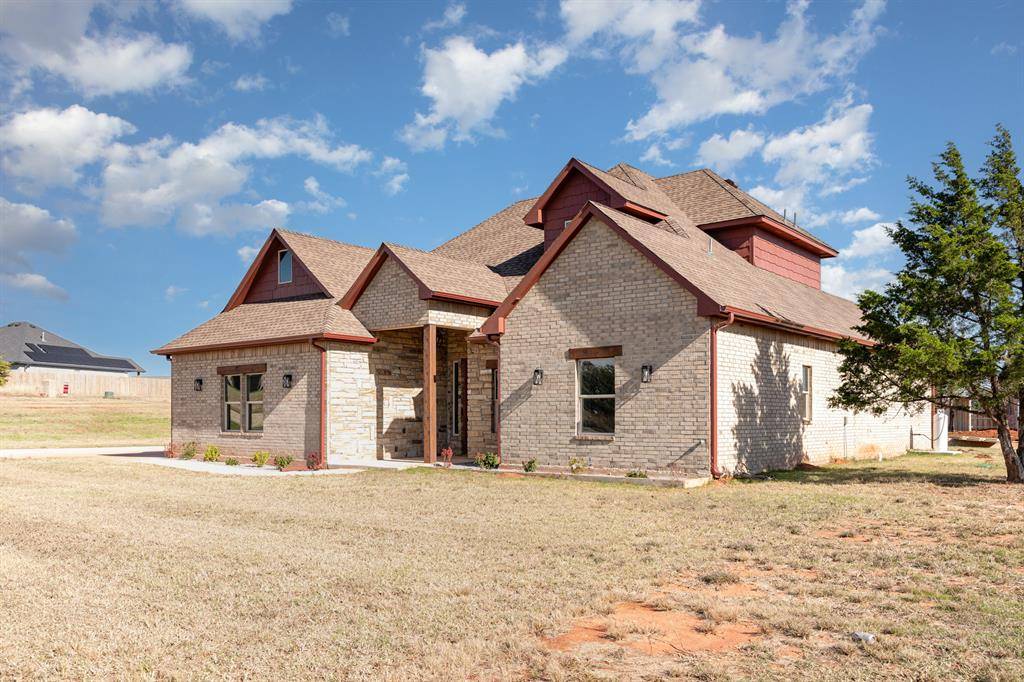 8335 Elk VLY, Guthrie, OK 73044