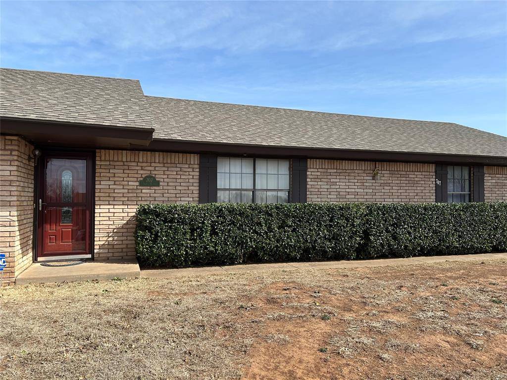 707 N 2nd Street ST, Thomas, OK 73669
