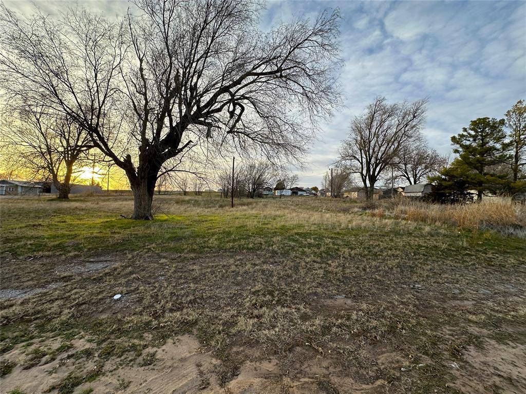 707 S Louis Tittle AVE, Mangum, OK 73554