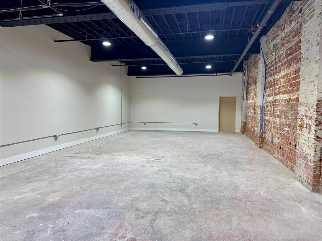611 W Chickasha AVE, Chickasha, OK 73018