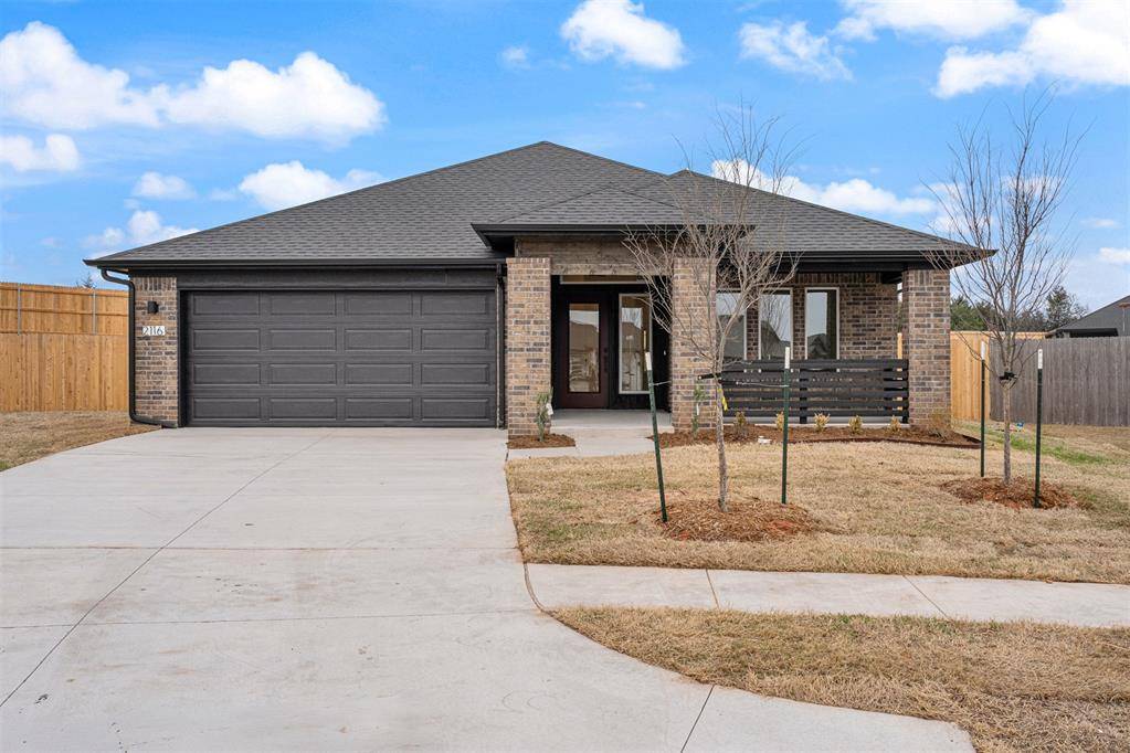 2116 Emily Rae LN, Blanchard, OK 73010