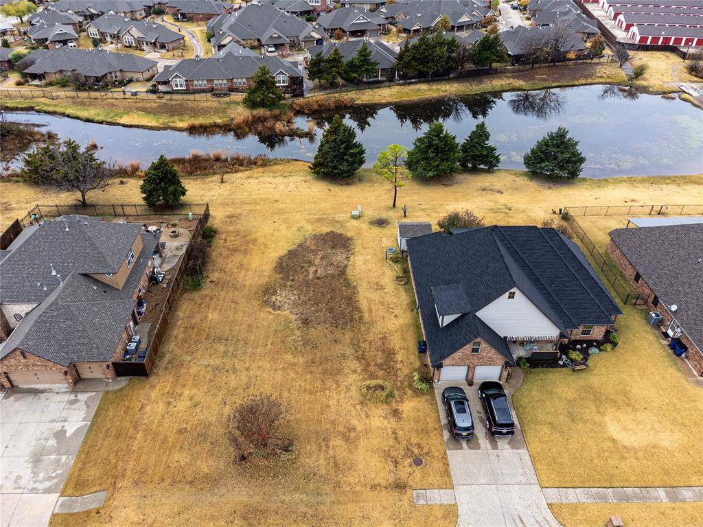 1125 N Savannah TER, Mustang, OK 73064