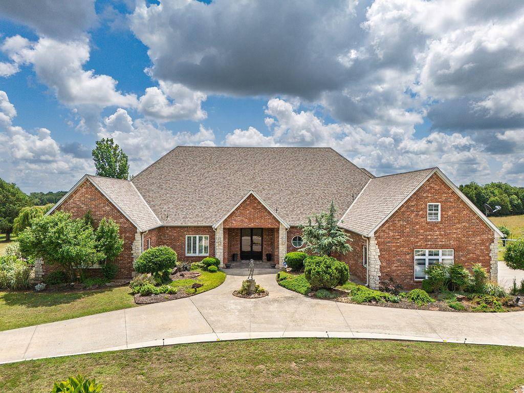 18301 Drummond RD, Shawnee, OK 74801