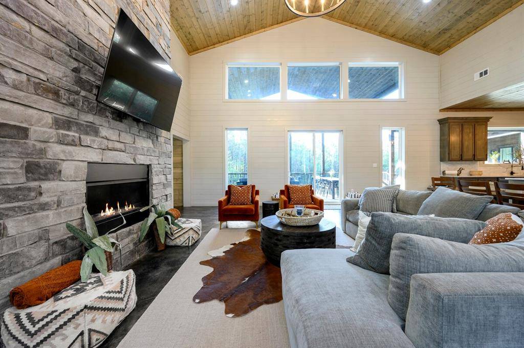 256 Bear Hickory TRL, Broken Bow, OK 74728