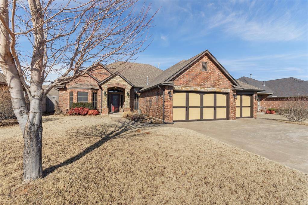 557 W Pine Rose Court WAY, Mustang, OK 73064
