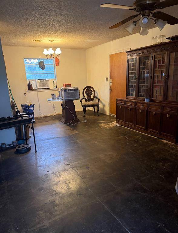1202 Parkland DR, Durant, OK 74701