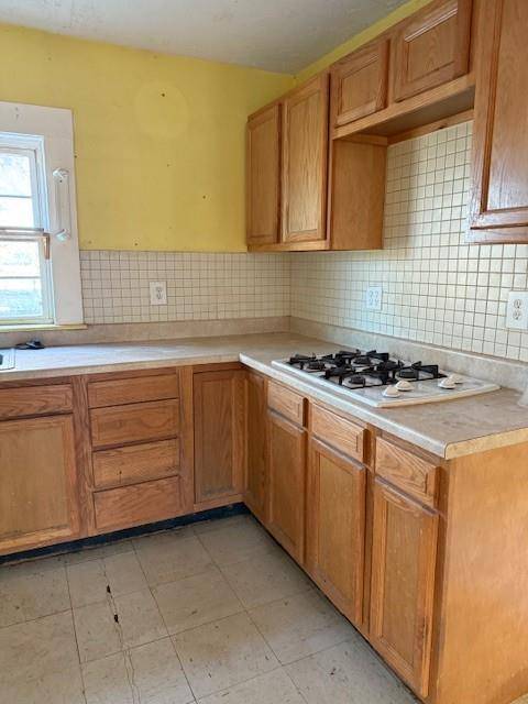 807 N Meta ST, Cordell, OK 73632
