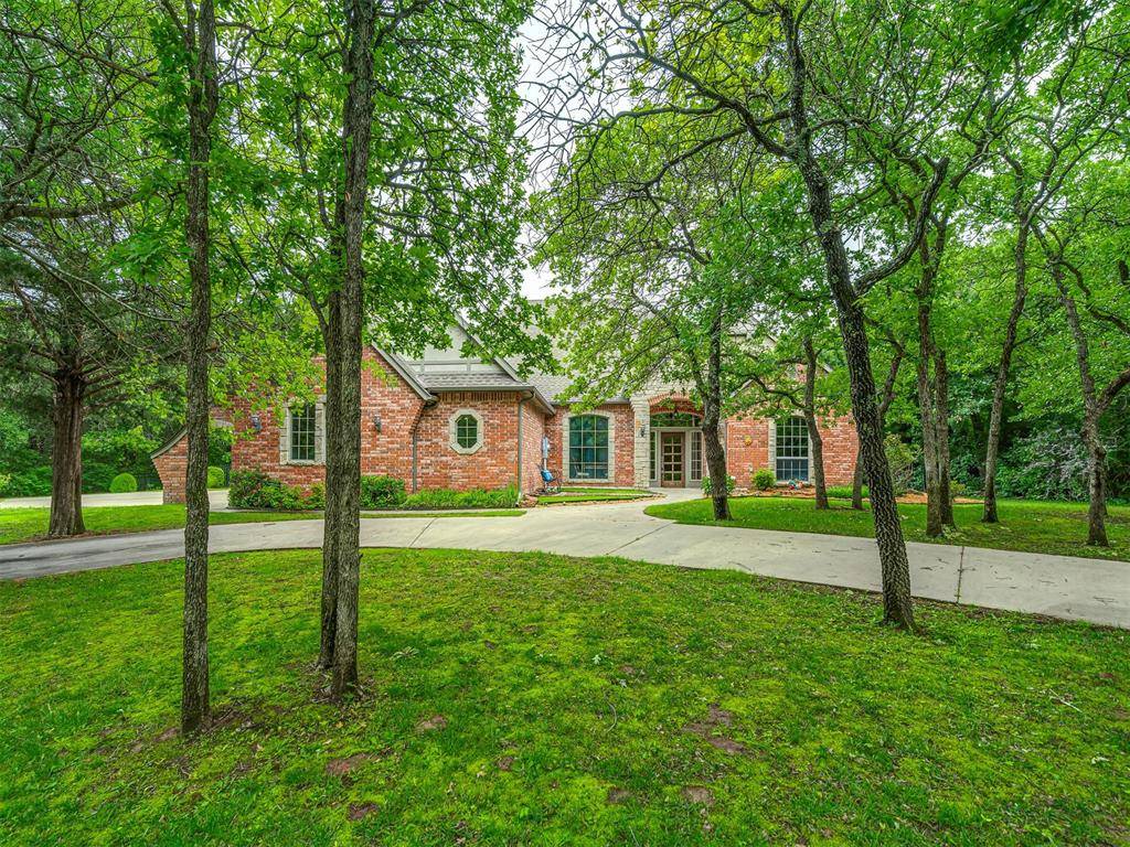 7400 Tangle Vine DR, Edmond, OK 73034