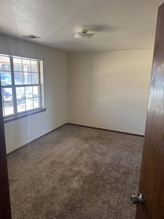 1327 E Fay ST, Shawnee, OK 74801