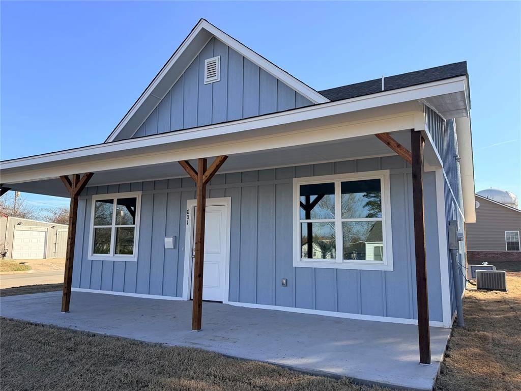 801 W Franklin ST, Shawnee, OK 74804