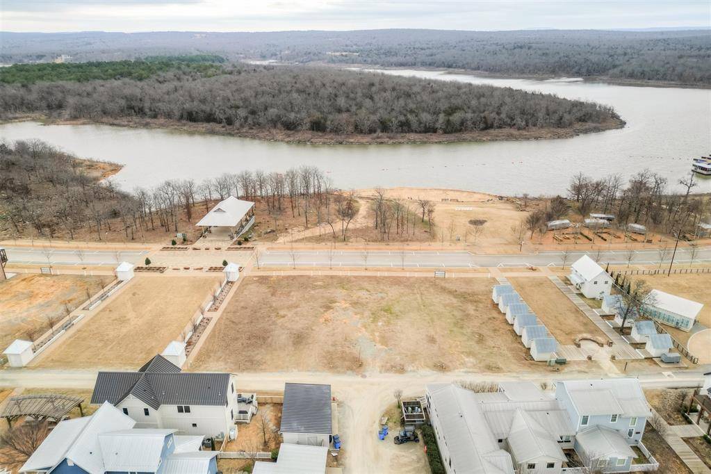 35 Water ST, Carlton Landing, OK 74432