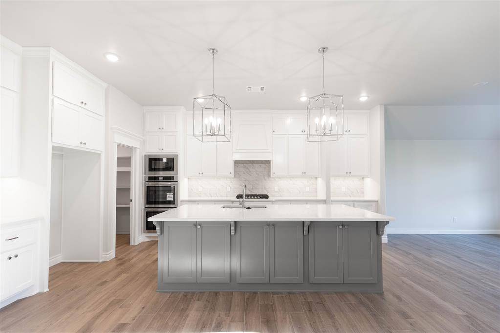 8701 Ryker RD, Yukon, OK 73099
