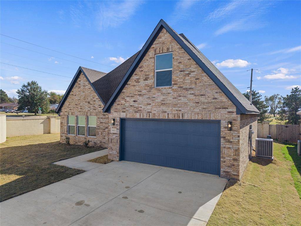 801 Venice CT, Kingfisher, OK 73750