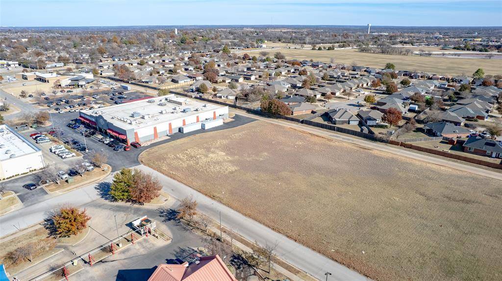 951 Sonoma Park DR, Norman, OK 73071
