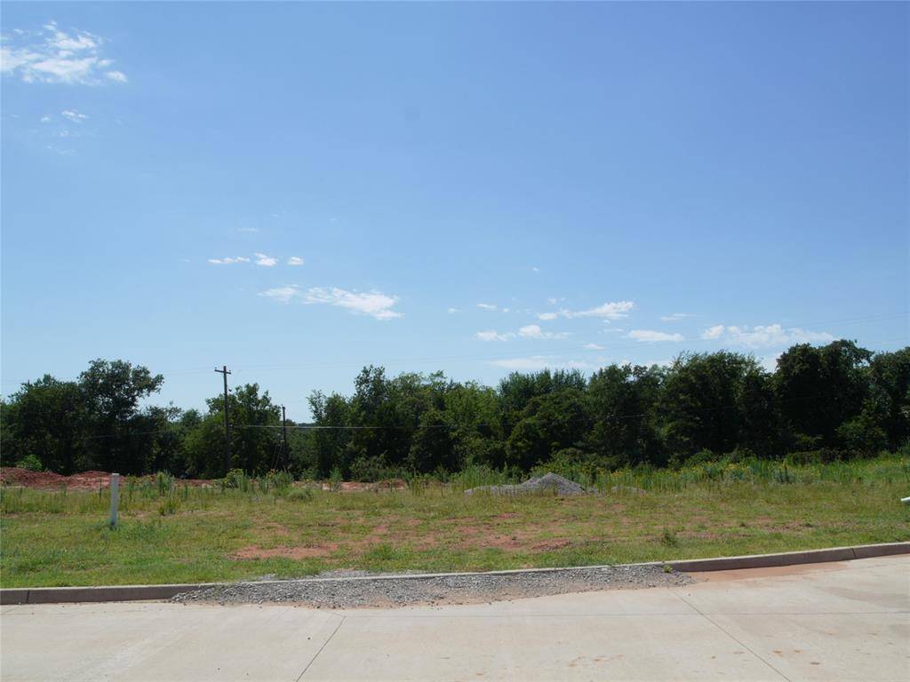 1517 Cambria DR, Edmond, OK 73013