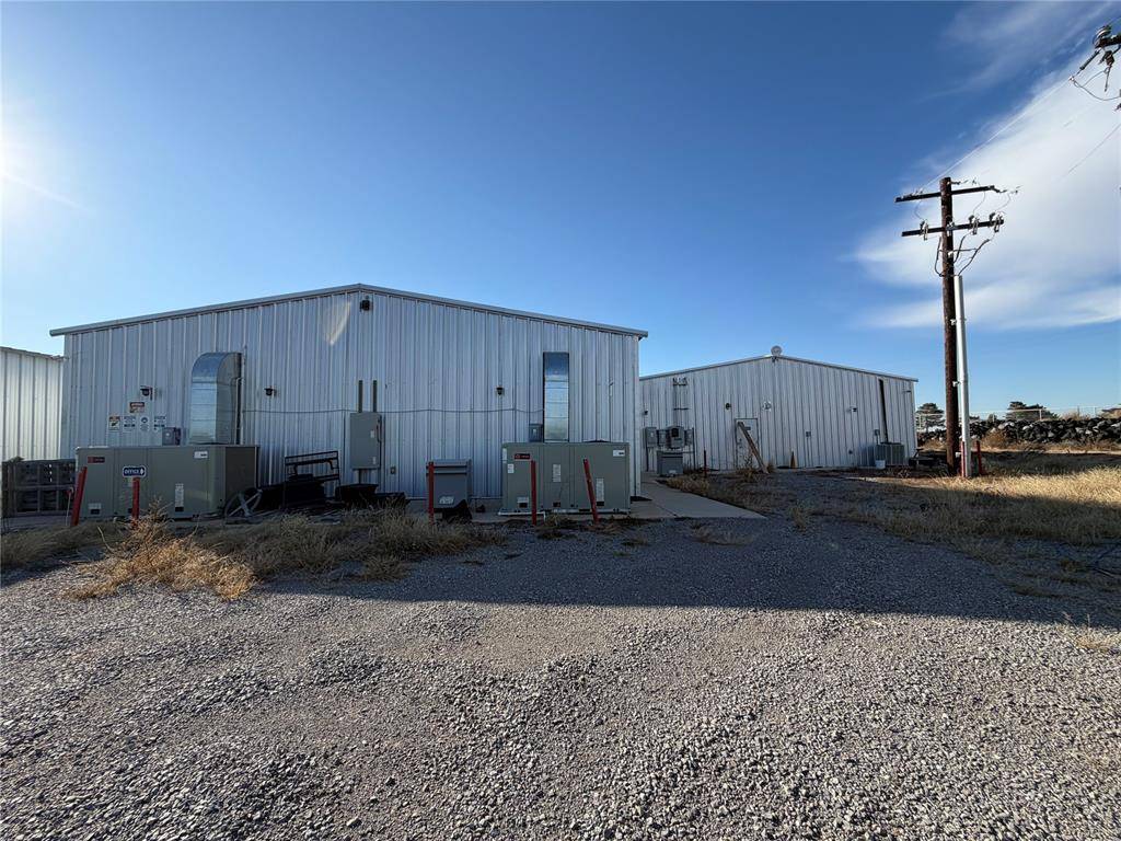 21395 Hwy 152 HWY, Dill City, OK 73641
