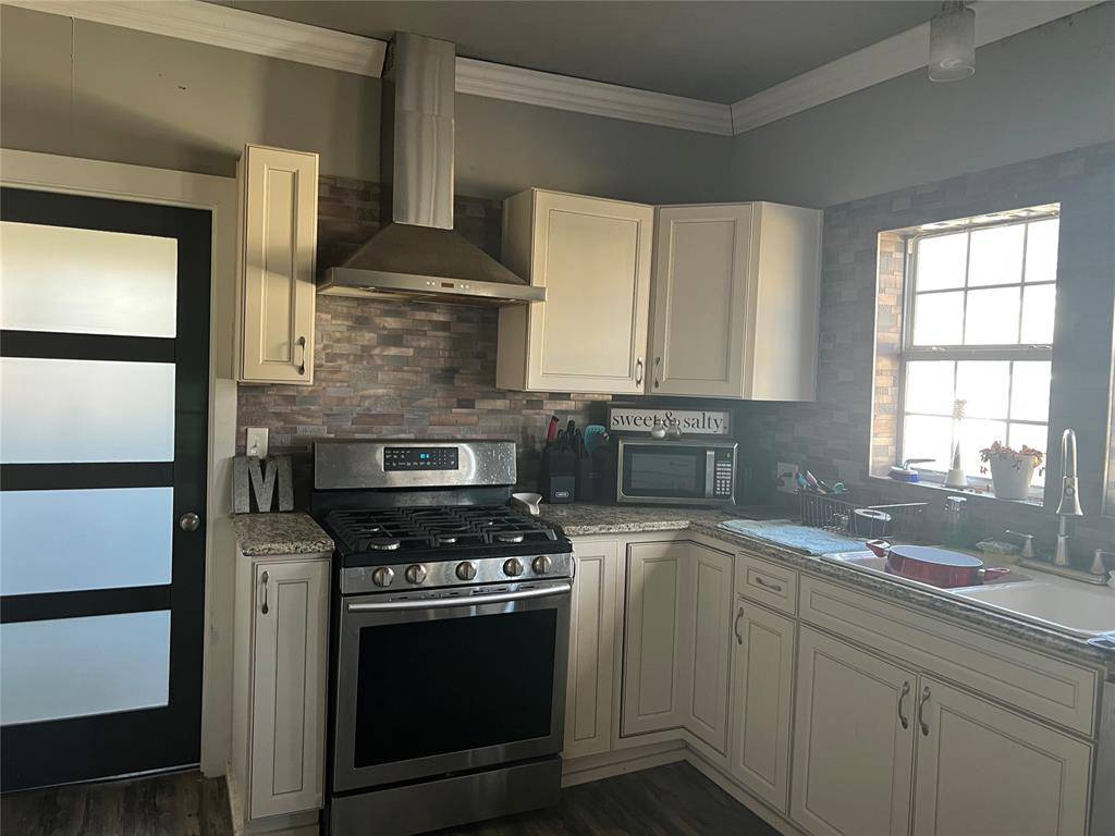 223 S 7th ST, Okemah, OK 74859