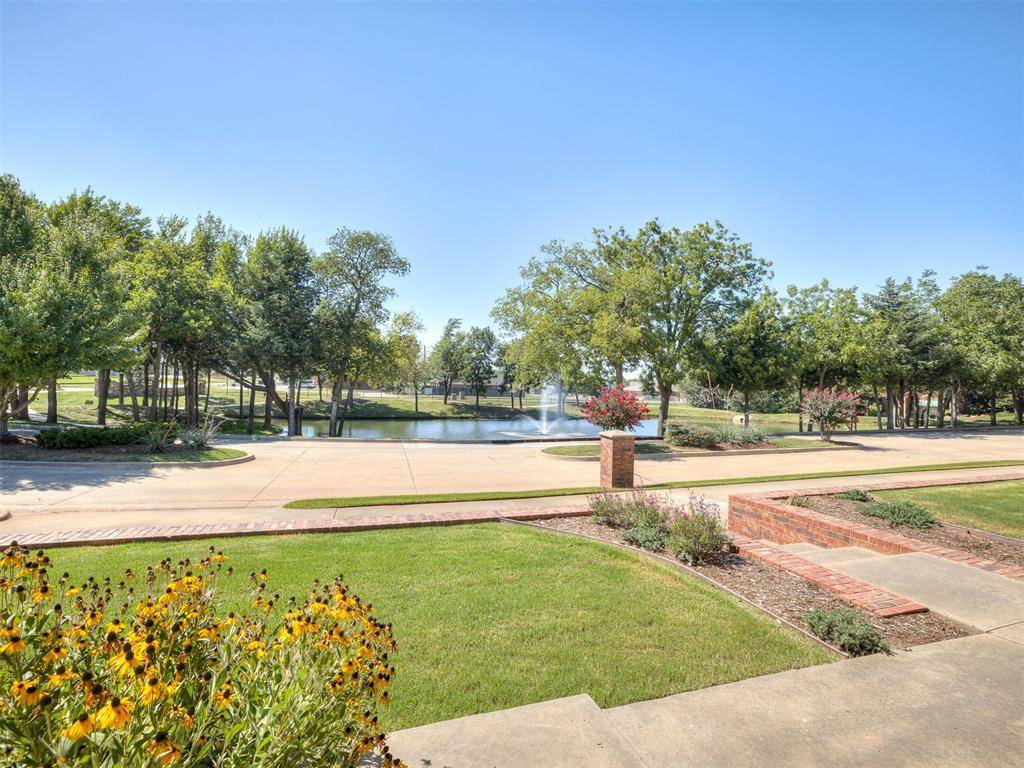 905 Stone Creek BLVD, Yukon, OK 73099
