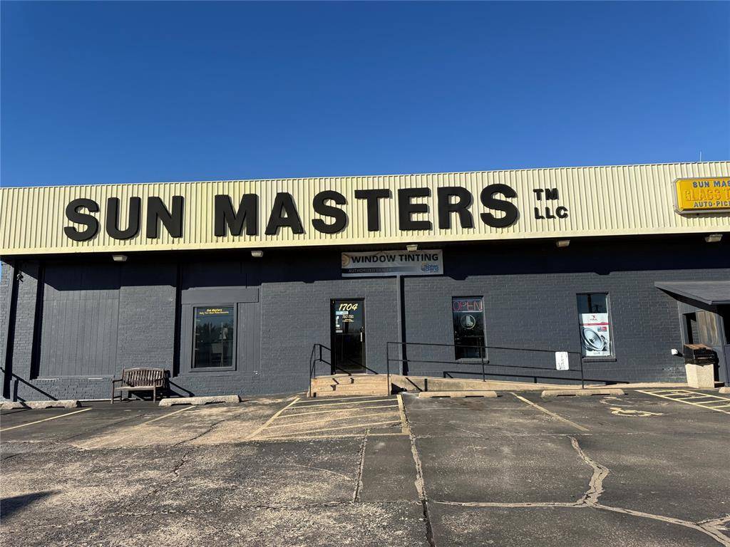1704 N Harrison ST, Shawnee, OK 74804