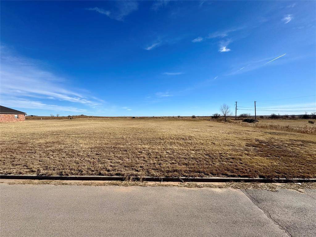 1006 Johnny Klaassen DR, Hydro, OK 73048