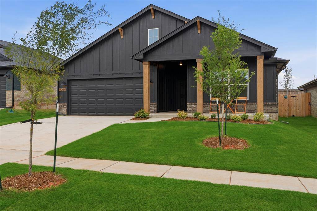 17704 Horne LN, Edmond, OK 73012