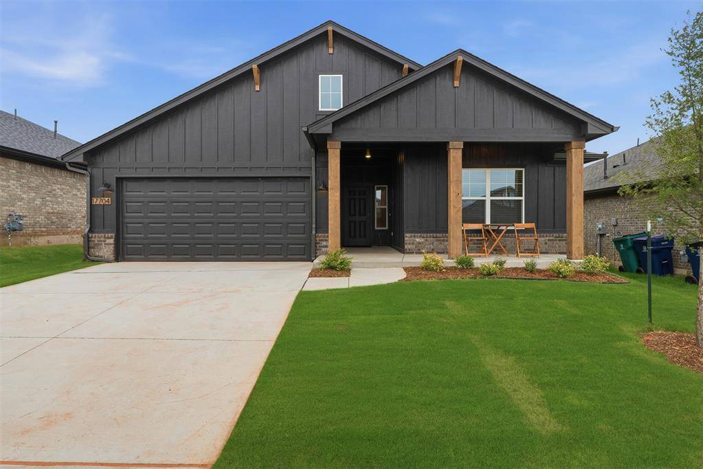 17704 Horne LN, Edmond, OK 73012
