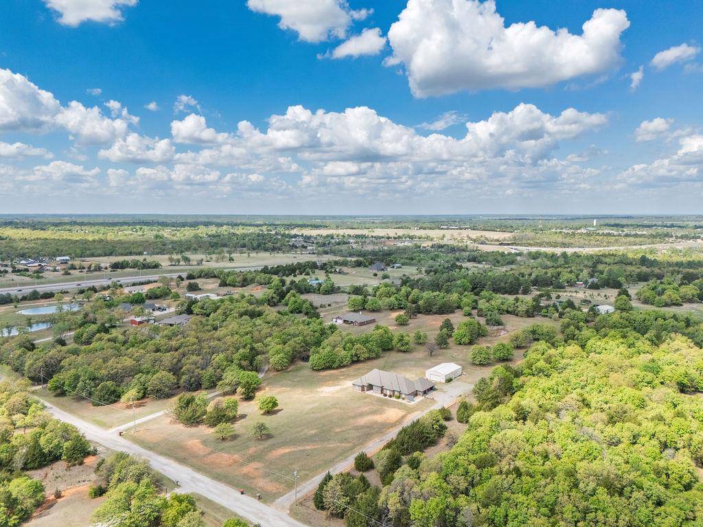 18831 Rockcreek RD, Harrah, OK 73045