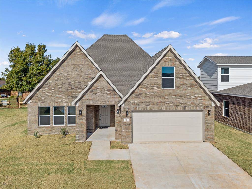 810 Chateau CT, Kingfisher, OK 73750